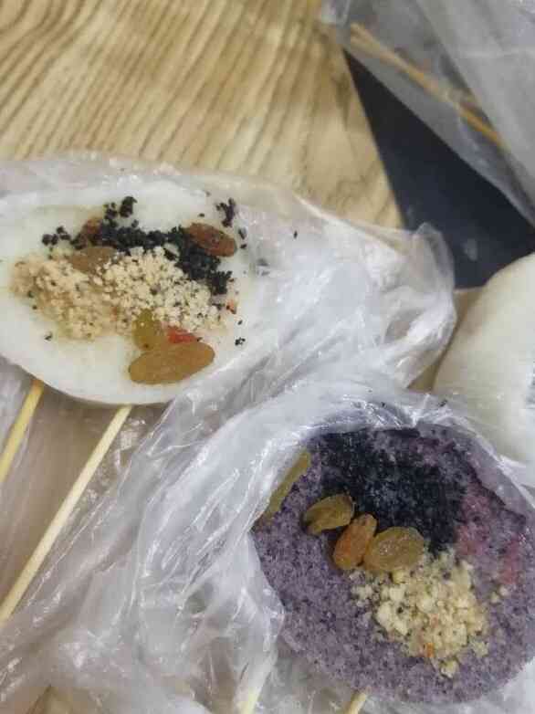 香江糯米糕-"李记香江糯米糕位置坐落在建国路大福源超市.