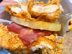 培根鸡腿重磅肉霸堡-肯德基(西稍门店)