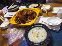 -多嘴超级肉蟹煲(杉杉国潮主题店)