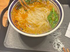 -云阿蛮云南生烫牛肉米线(奉贤路店)