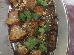-香猪美食(中心店)