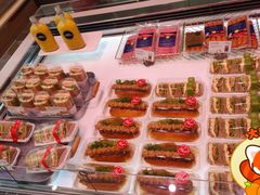-巴黎贝甜(大宁国际商业广场店)