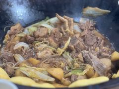 -粘豆包柴火铁锅炖