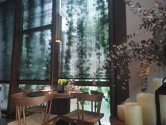 -九月里.自由花园餐厅