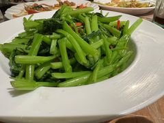 蒜蓉菜心-李记潮汕砂锅粥(营福路店)
