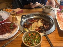 -城墙拐拐火锅(三峡广场黑金冠店)