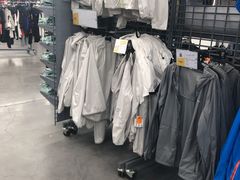 -迪卡侬(鲁泰大道店)