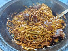 红烧排骨焖面-日新铁锅焖面(坝上店)