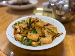 -芦茨金富饭庄·25年老字号·专做稻草鸡