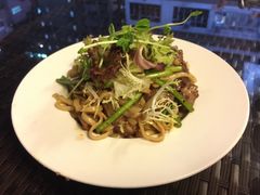 -layback cafe & bar