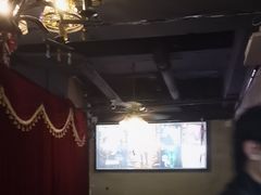 -荒岛实景沉浸密室(江汉路1店)
