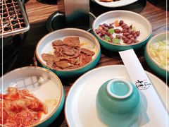 -明洞阿姨·韩式酱蟹烤肉·创意料理(三元桥店)