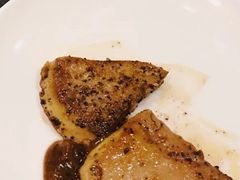煎鹅肝-鸿腾国际大酒店-海鲜姿造海鲜烤肉自助餐