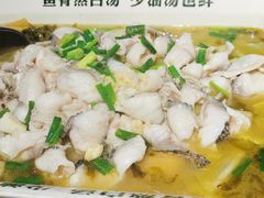 酸菜鱼-周正水煮活鱼·吊水鱼(万科店)