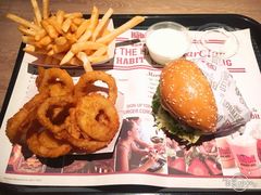 -The Habit Burger Grill 哈比特汉堡(复兴soho店)