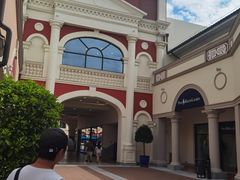 -佛罗伦萨小镇广佛名品奥特莱斯(疏港路店)