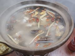 药膳汤底-威邵鸡煲(西华路总店)