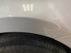 -鲨鱼皮汽车凹陷玻璃修复(静安店)