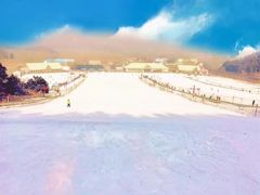 -十三陵雪世界滑雪场
