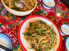 -闯关东东北农家菜(崂山石老人店)