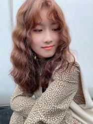 -发泽造型·烫发染发