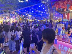 -瑞虹新天地月亮湾