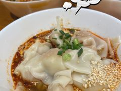 -瑞虹新天地月亮湾