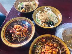 热鸳鸯-周荞面(学府街店)