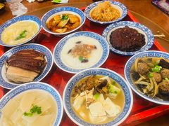 -蓝田九大碗民俗食府(蓝田店)