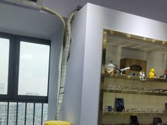 -视野联行眼镜•蔡司•依视路(温江店)