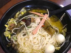 -渝和喵叔米线(南坪万达店)