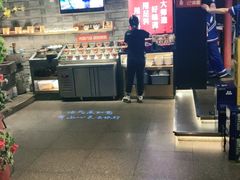 -老牌坊云南鱼豆花火锅(哈西万达店)