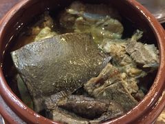 鸡骨草炖猪横利-黄祥华养生堂·炖汤·营养蒸饭(岭南天地店)