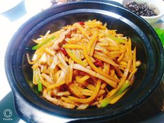 -鸭王烤鸭店(三里河店)