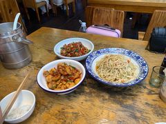 -大众餐馆(植物园美食街店)