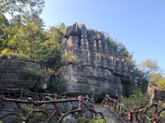 -梭布垭石林景区