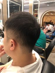 -蓝调造型·烫发·染发