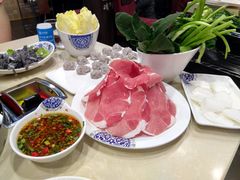 -楼外楼大刀肉传统火锅居(博学路店)