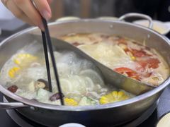 -周良天山牛杂城(天山路总店)