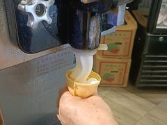 -重庆小天鹅火锅(中商广场店)