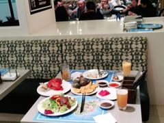 大堂-海口绿发希尔顿酒店-田园汇自助餐·三文鱼·海鲜