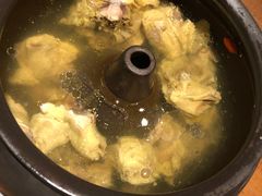 -云海肴·汽锅鸡·云南菜(天山百盛优客店)