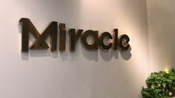 点击看大图 -Miracle集简美发沙龙