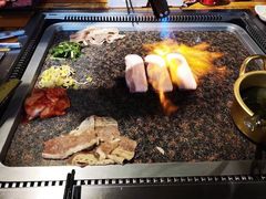 -小花猪韩式石板烤肉