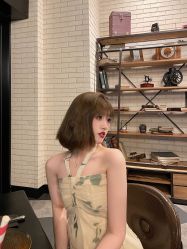 -AKOZO Beauty Salon