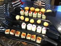 -润增大酒店自助餐厅