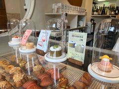 -VERIE BAKEHOUSE