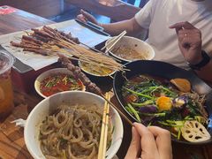 -万记麻辣烫国展总店