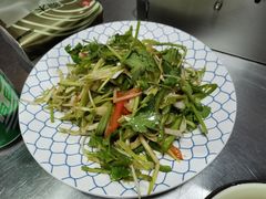 老虎菜-郭记原生态烤羊腿(长宁路店)
