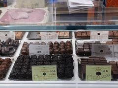 -VENCHI 闻绮(北京国贸商城店)